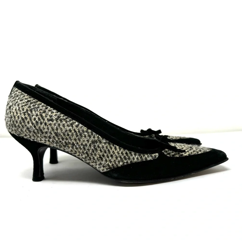 STUART WEITZMAN black suede and tweed heels, size 9 - Picture 3 of 10